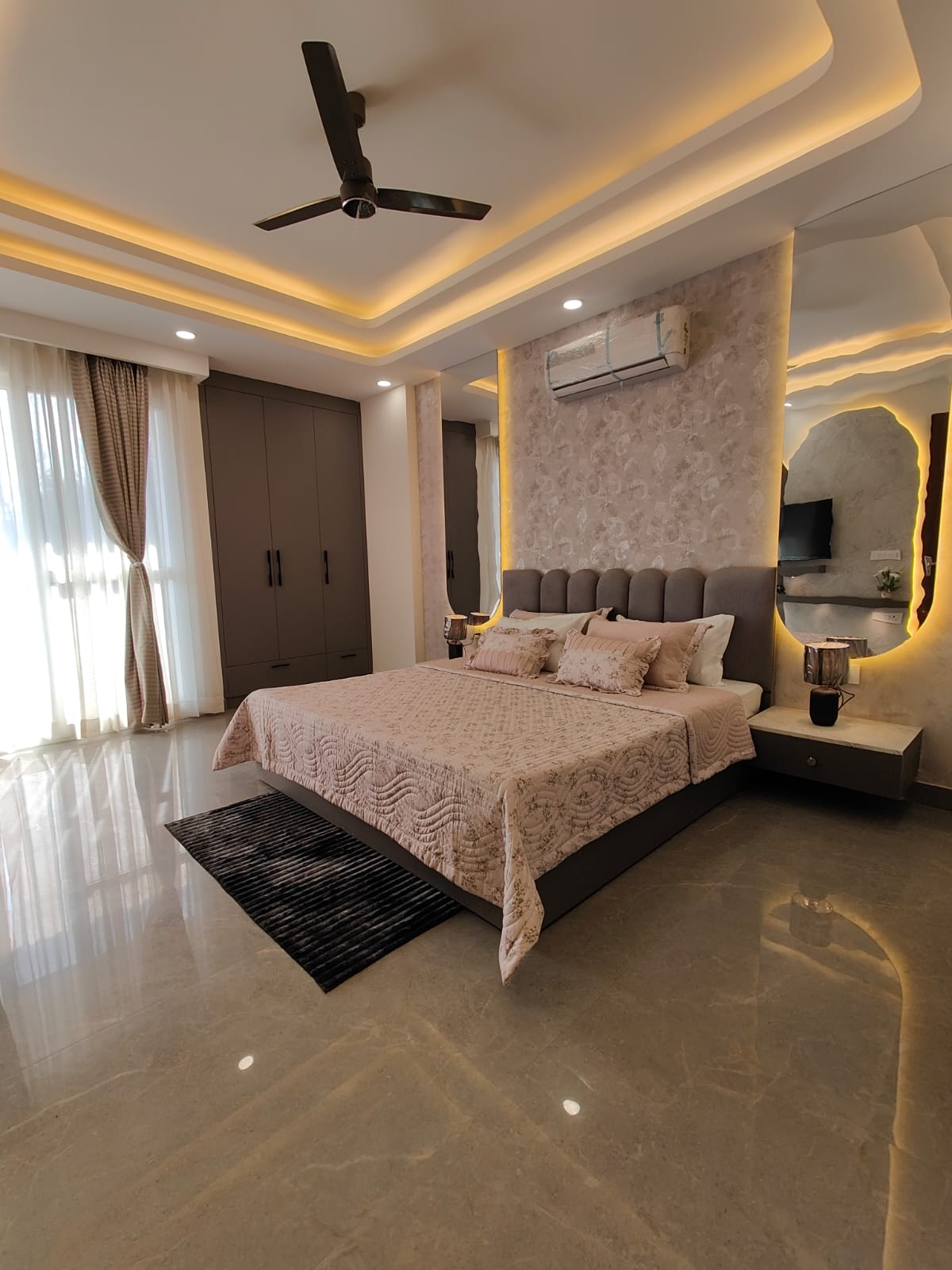 Luxury Apartment